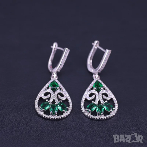 Сребърен комплект със смарагди, снимка 3 - Бижутерийни комплекти - 44888231