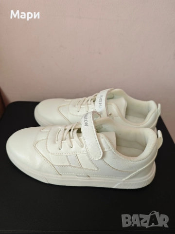 Бели кецове , снимка 4 - Кецове - 52721696