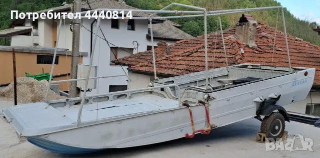 "Рядка руска лодка-амфибия "Дон" + мотор Ветерок 12Е – колекционерски модел", снимка 7 - Воден транспорт - 49843069
