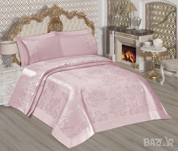 Луксозни покривки за легло с долен чаршаф и 4 калъфки