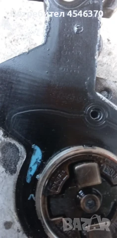 Вакум помпа  за Волксваген Голф 5 1.9 дизел 105к.с 2006г, снимка 4 - Части - 51170110