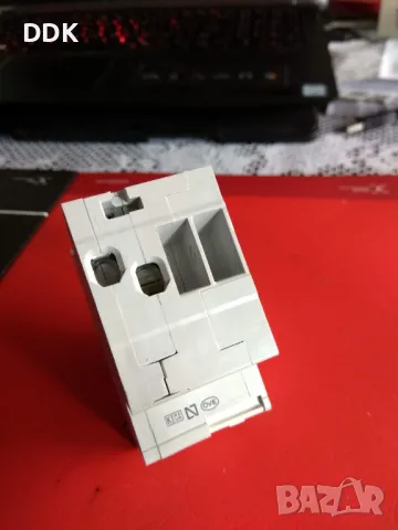 Автоматичен прекъсвач Шнайдер, снимка 4 - Други машини и части - 49894113