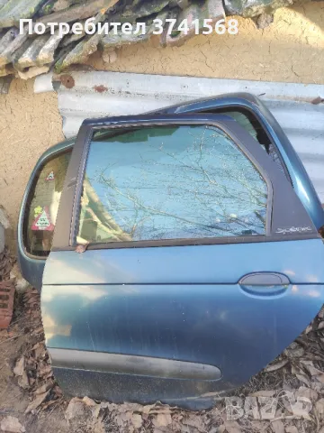 продавам врата Рено Меган Сценик , снимка 3 - Части - 48510233