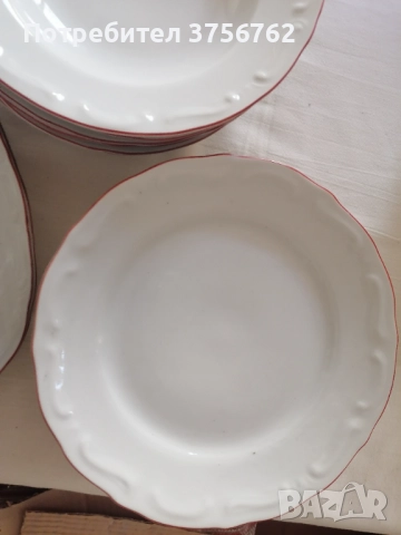 Продавам комплект релефни чинии от соца, снимка 3 - Чинии - 51838840