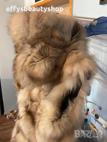 Елек от сребърна лисица с качулка, снимка 2 - Елеци - 53185087