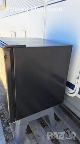 Продавам малък фризер., снимка 3 - Хладилници - 51310324