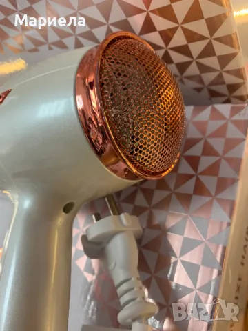 Lily England / Мощен и Лек Сешоар 1800W, снимка 6 - Сешоари - 49842946