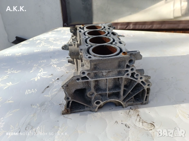 Продавам блок за Тойота Рав 4 2.0 бензин, снимка 5 - Части - 53452019