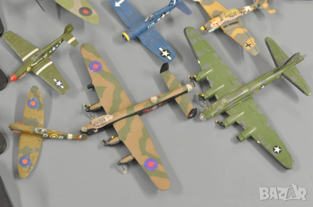 10 броя метални самолетчета, снимка 7 - Влакчета, самолети, хеликоптери - 53111876