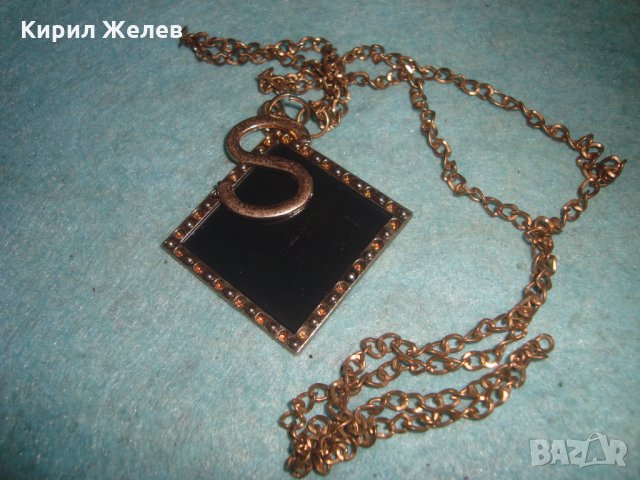 ИНТЕРЕСЕН ЗЛАТИСТ МОДЕН МЕДАЛЬОН с БУКВА и СИНДЖИРЧЕ ВЕРИЖКА 73971