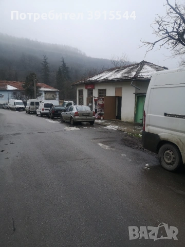 Отдавам търговско помещение под наем, може и продажба. 