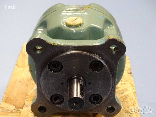 Хидравлична помпа Г12-31АМ УХЛ 5л, снимка 2 - Стругове - 36916375