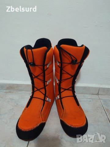 Сноуборд обувки DC Mutiny 42 + чорапи Flow, снимка 3 - Зимни спортове - 53399642