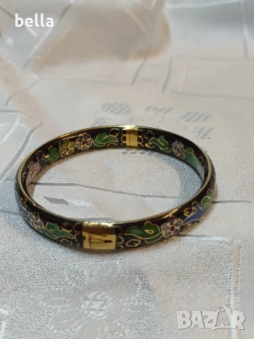 Винтидж гривна инкрустирана с клетъчен златен емайл -клоазоне и флорални орнаменти отвътре и отвън,, снимка 8 - Гривни - 51227005