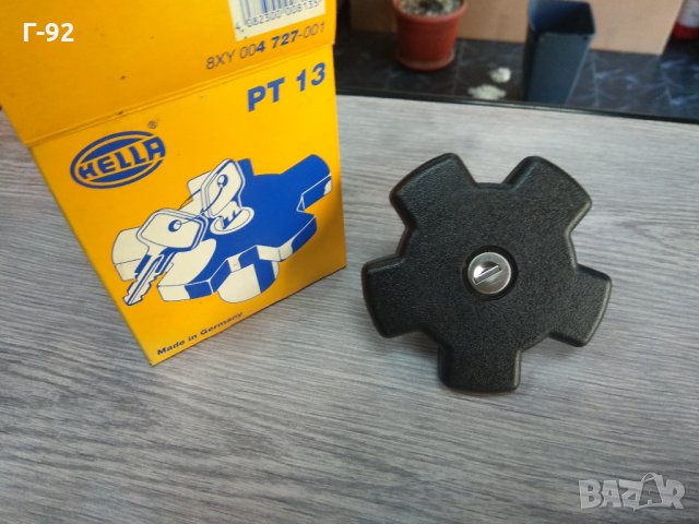 8XY004727-001**NEU**HELLA**VAG**VW**GOLF I*JETTA I*SCIROCCO**Капачка резервоар**