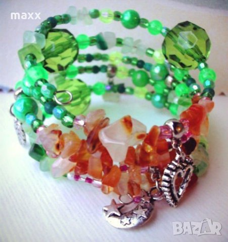 Гривна в смарагово зелено, ръчна изработка, снимка 3 - Гривни - 28412158