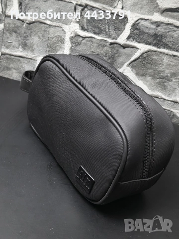 Armani Exchange чанта тип несесер , снимка 6 - Чанти - 52826198