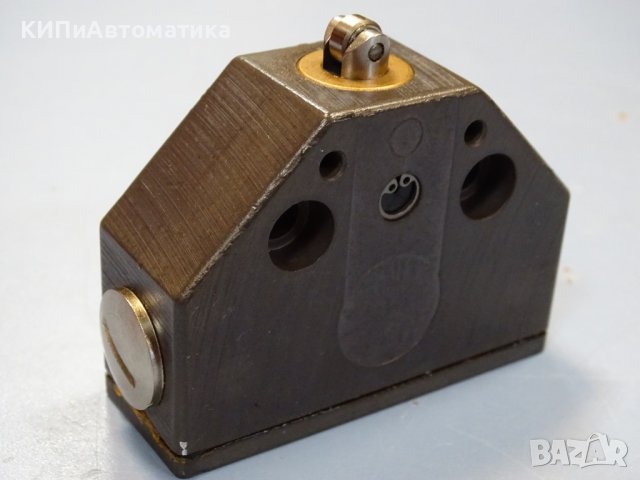 краен изключвател EUCHNER N1AR limit switch 10A 250VAC, снимка 2 - Резервни части за машини - 37719297