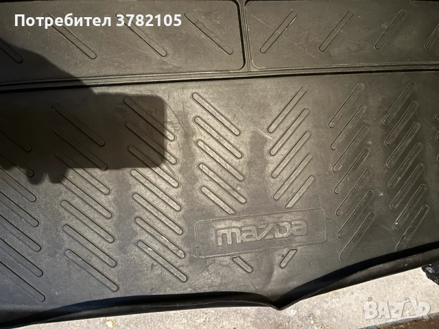 Продавам стелка за багажник на Мazda & VW Golf 6 Variant, снимка 3 - Аксесоари и консумативи - 52180170
