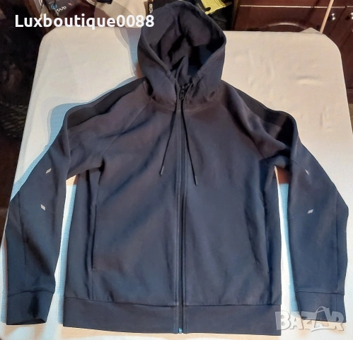 Комплект Boss Essentials L, снимка 2 - Спортни дрехи, екипи - 53293624