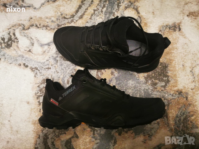 Спортни обувки Adidas Terrex