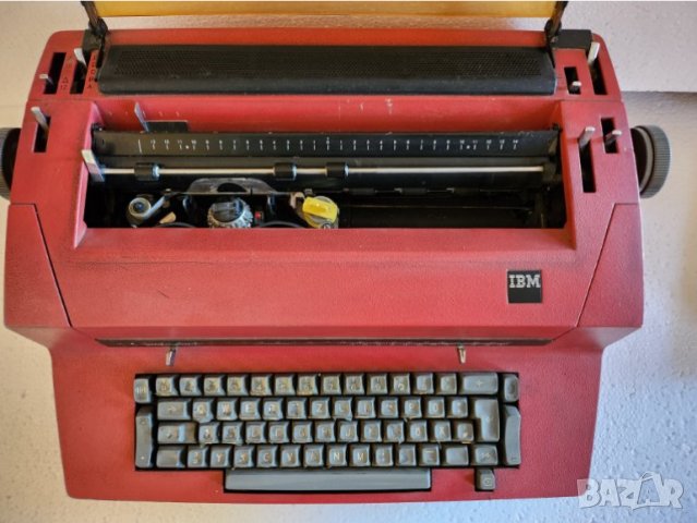 IBM електрическа пишеща машина, изправна, работеща, с резервни глави, корегиращи ленти , ленти, снимка 3 - Други - 43544307