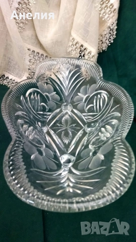 Красива кристална фруктиера на крачета, снимка 3 - Чинии - 51578969