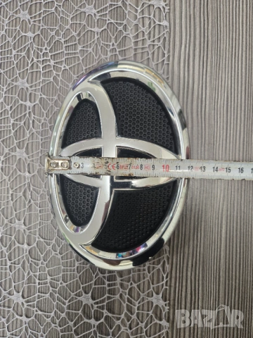 Емблема тойота хайлукс toyota hilux, снимка 2 - Части - 53600687