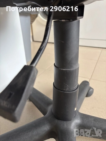 🪑 Офис стол – черна еко кожа (нов, само сглобен), снимка 4 - Столове - 52863933