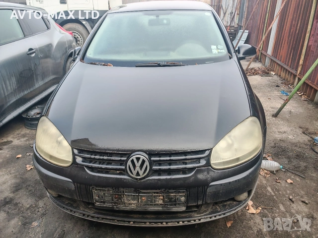 Голф 5 на части.