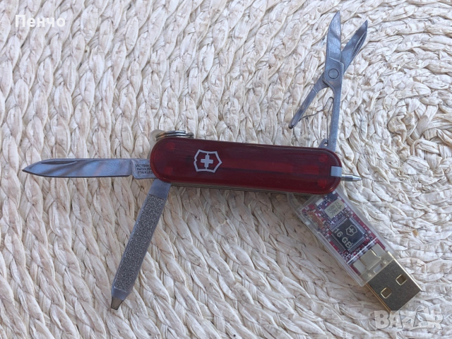 старо ножче 390 "VICTORINOX" - МИНИ, снимка 2 - Ножове - 46776131