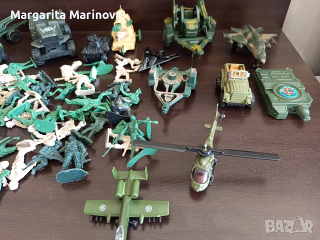 Пластмасови войничета , снимка 3 - Фигурки - 52583953