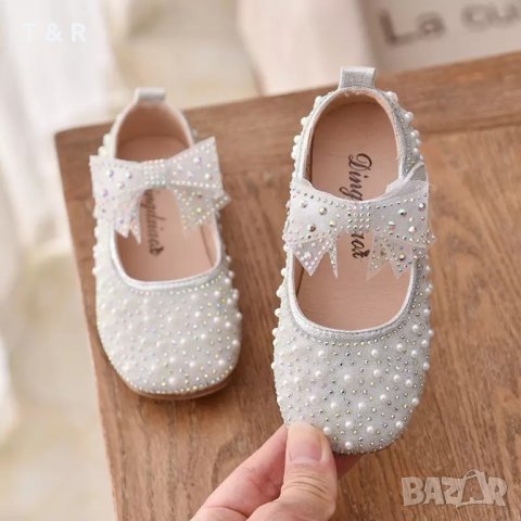 НАЛИЧНИ ДЕТСКИ ОБУВКИ, снимка 1