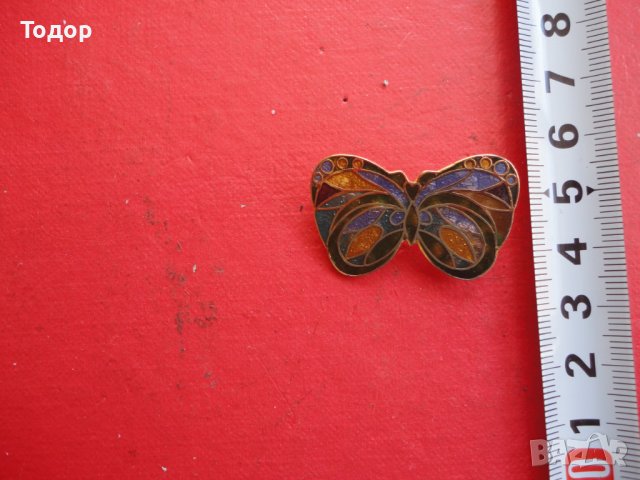 Уникална позлатена брошка с емайл Пеперуда, снимка 2 - Други - 40083719