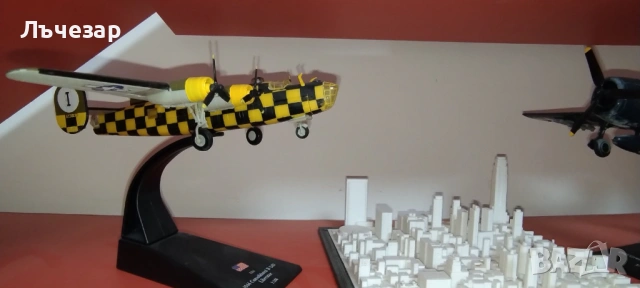 продавам самолети в мащаб 1:72 и 1:144 и 1:200