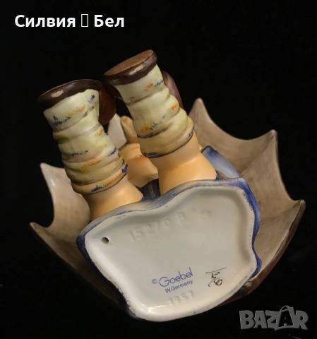 Момиче с чадър Hummel Goebel , снимка 4 - Колекции - 51692313