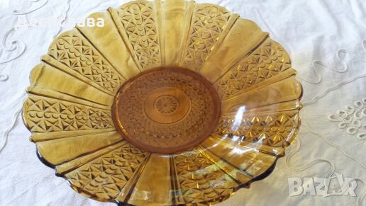 Красива фруктиера от времето на социализма. Цветен кристал , снимка 2 - Други ценни предмети - 26320860