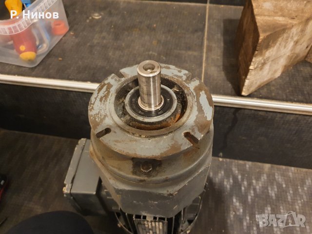 Монофазен ел.двигател/електромотор/електродвигател - редуктор 0.55 kW 100 оборота, снимка 5 - Електродвигатели - 35078221