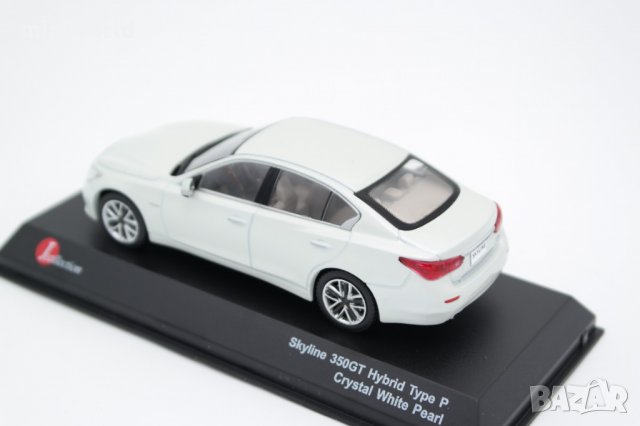 Nissan Skyline 350GT Hybrid V37 - мащаб 1:43 на J-Collection модела е нов в PVC дисплей-кейс, снимка 3 - Колекции - 27648934