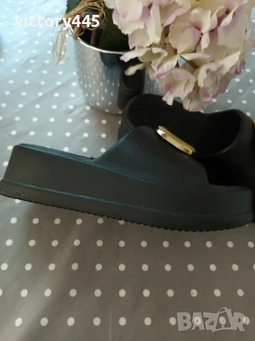 Дамски чехли на платформа, снимка 3 - Чехли - 50581148