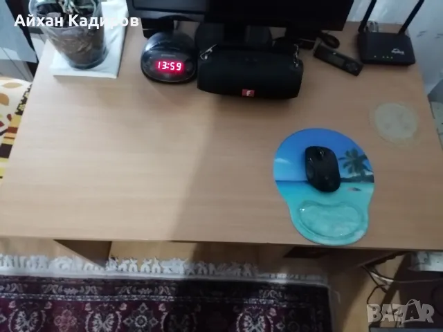 Офис маса цвят махагон 60лв , снимка 2 - Маси - 48651031