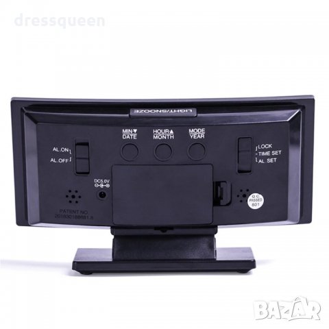 3621Настолен часовник със зелени цифри , снимка 2 - Стенни часовници - 28488104