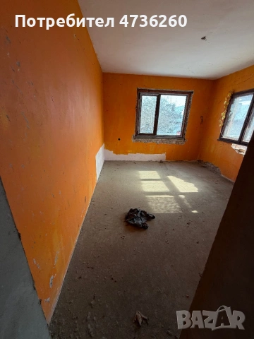 Продава се двуетажна къща – простор, уют и спокойствие!, снимка 4 - Къщи - 53458035