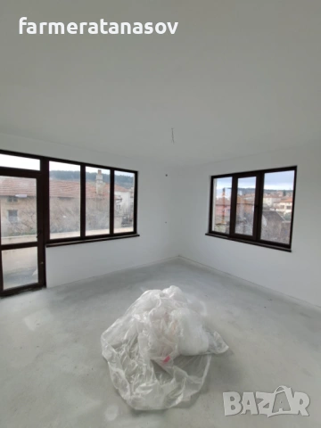 Продавам Къща в Тополовград, снимка 14 - Къщи - 53048664