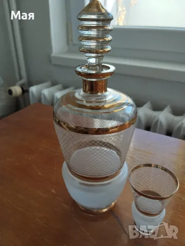 Винтидж чаши за ракия със златен кант от средата на миналия век, снимка 8 - Чаши - 50280239