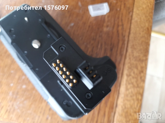 Canon грип BG-E5 за Canon EOS 450D / 1000D / Rebel XSi / Rebel XS, снимка 6 - Батерии, зарядни - 53523886