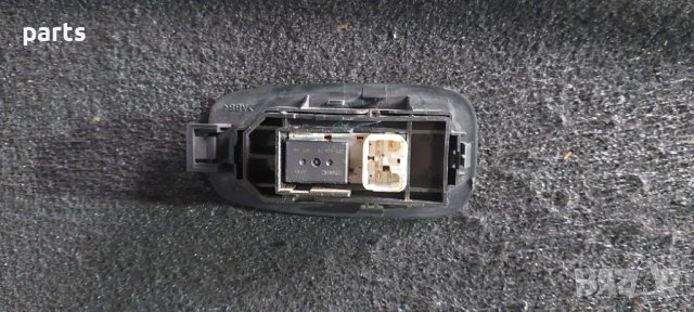 Бутон Ел.Стъкло Предна Дясна Врата Лексус ИС200 N, снимка 4 - Части - 43965418