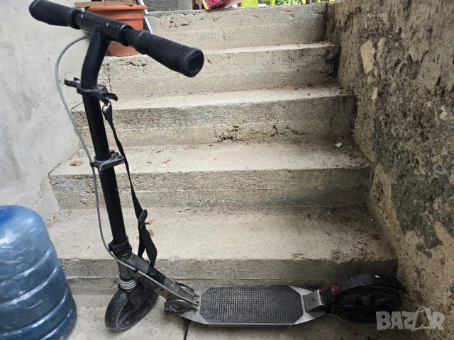 ФРЕНСКА тротинетка за до 100 кг пасажер, снимка 6 - Скутери и тротинетки - 51417271