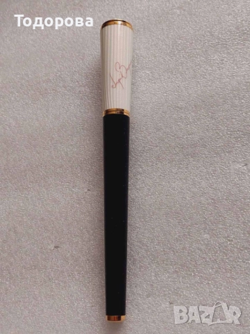 Оригинален,Автентичен,Лимитиран химикал(MONTBLANC) Ingrid Bergman.позлата,гилеше емайл