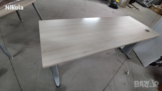 Бюро голямо - офис маса с метални крака 180/68,5/73,5см, снимка 8 - Работни маси и бюра - 52102443